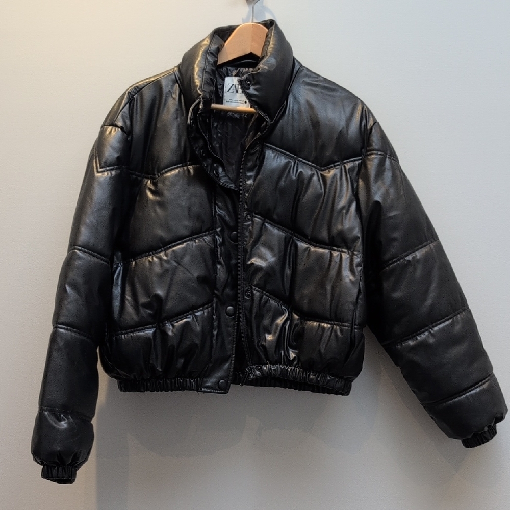 Zara Black Puffer Jacket Size Medium